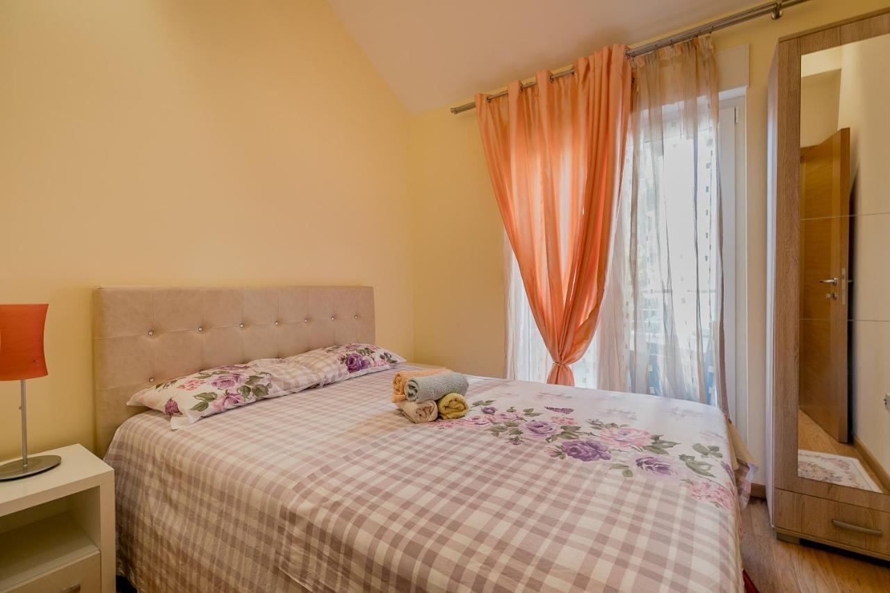 Apartments Rivijera Херцег-Нови Экстерьер фото