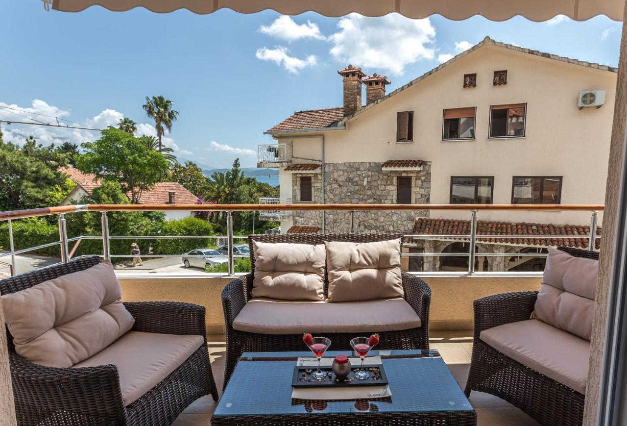 Apartments Rivijera Херцег-Нови Экстерьер фото