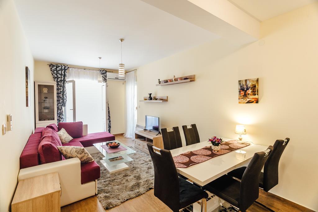 Apartments Rivijera Херцег-Нови Экстерьер фото