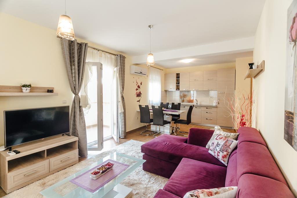 Apartments Rivijera Херцег-Нови Экстерьер фото