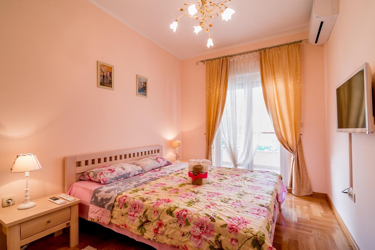 Apartments Rivijera Херцег-Нови Экстерьер фото