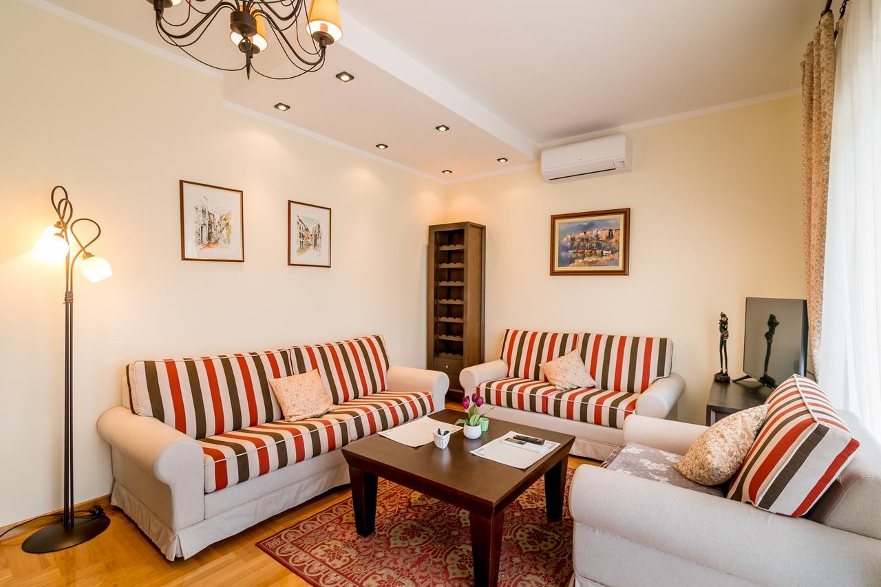 Apartments Rivijera Херцег-Нови Экстерьер фото