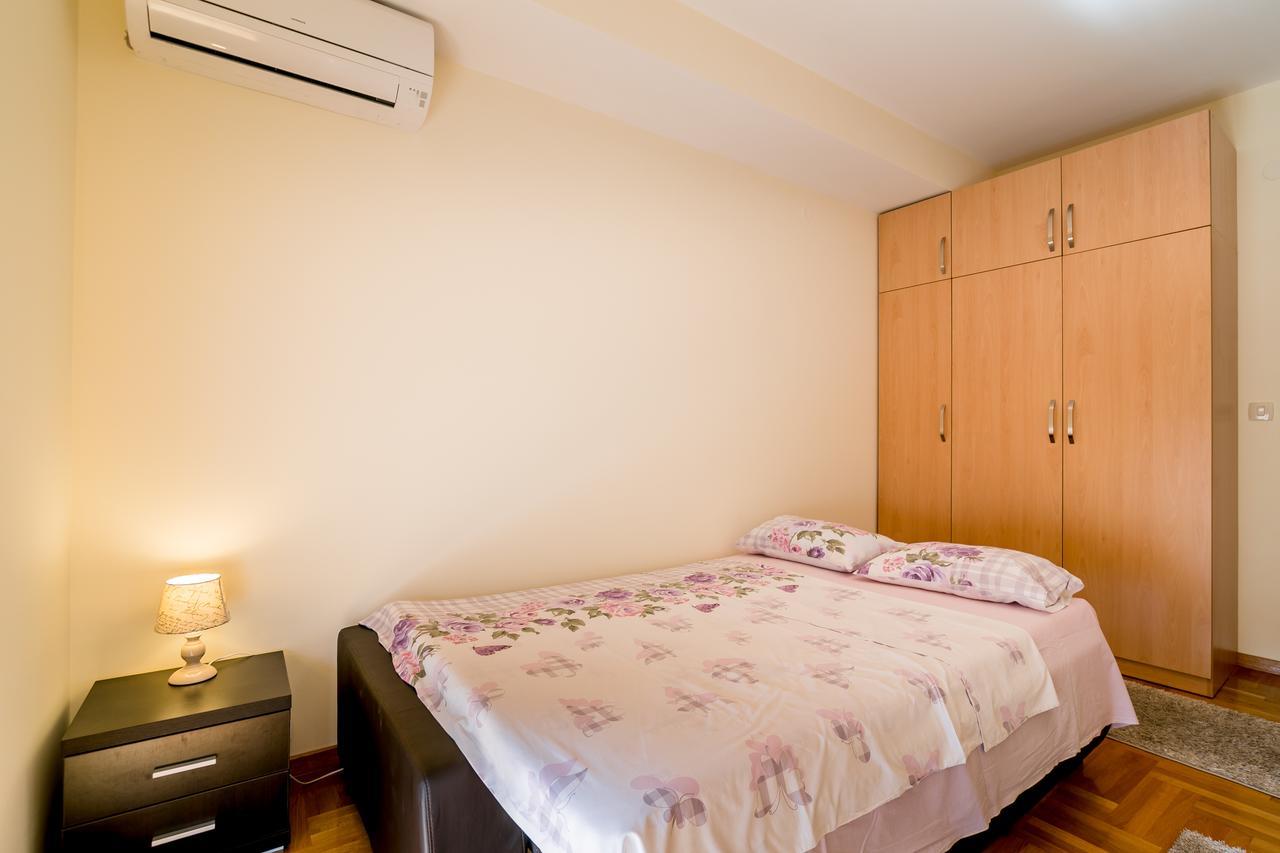 Apartments Rivijera Херцег-Нови Экстерьер фото